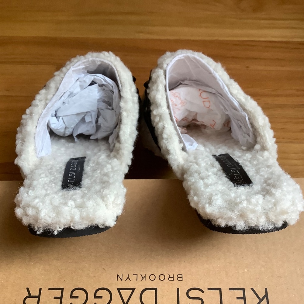 Kelsi Dagger Chunky Chain Faux Shearling Leather Slip-On Mule  Black SZ 9.5 - Picture 8 of 14